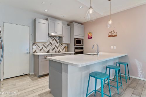 4416 27th Way, Phoenix, AZ 85016-7040