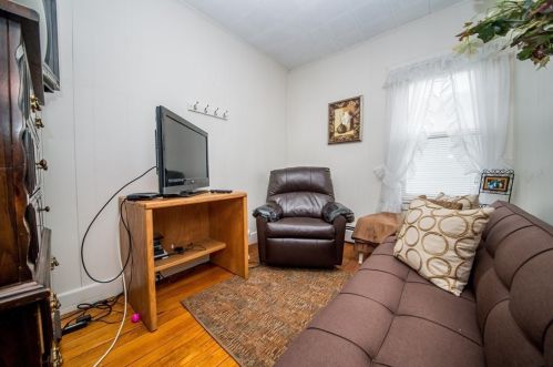 20 Myrtle St, Taunton MA 02780-4112 exterior