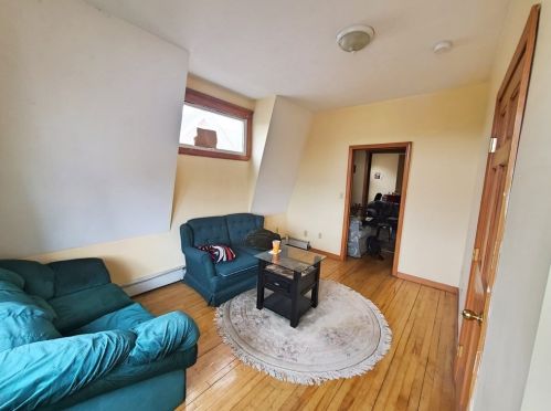 141 Vernon St, Worcester MA 01610-2156 exterior