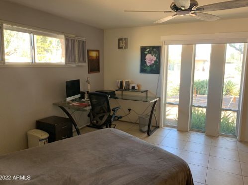 14052 Canterbury Dr, Phoenix AZ 85023-6211 exterior