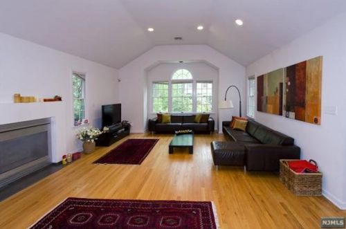 442 11th St, Cresskill NJ  07626-1244 exterior