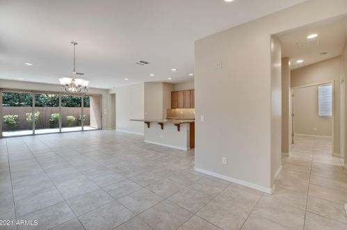 5716 28th St, Phoenix AZ  85040 exterior