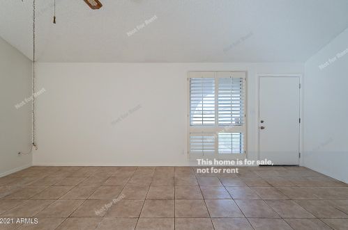 6039 42nd St, Phoenix, AZ 85042-5241