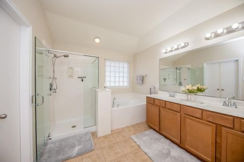 9006 Bonbrook Bnd Ln, Richmond TX 77469-4730 exterior