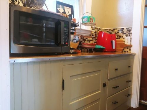 233 Essex Ave, Gloucester MA 01930-4927 exterior