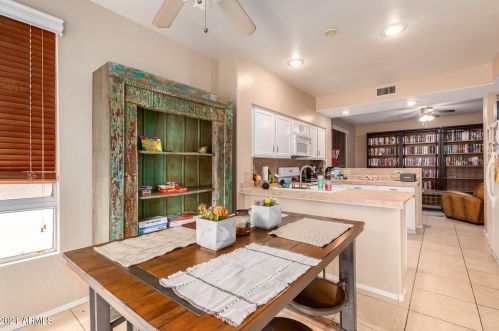 15221 14 Pl, Phoenix AZ 85014-5111 exterior