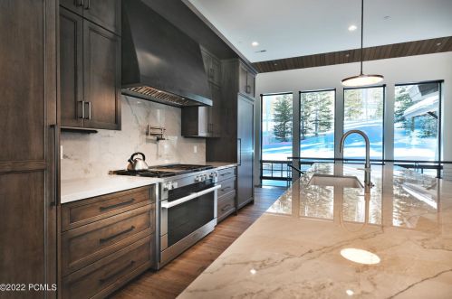 215 White Pne Cyn Rd, Park City UT 84060-6514 exterior