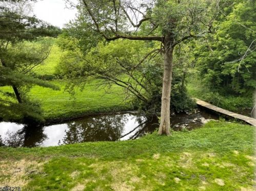 96 Lower Unionville Rd, Wantage NJ  07461-3508 exterior