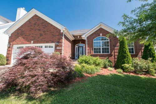 10729 Vine Hill Dr, Louisville, KY 40299-1297