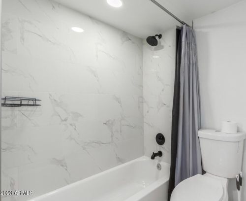 912 4 Ave, Phoenix AZ 85013-3034 exterior