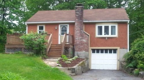 887 Main St, Holden, MA 01520-1804