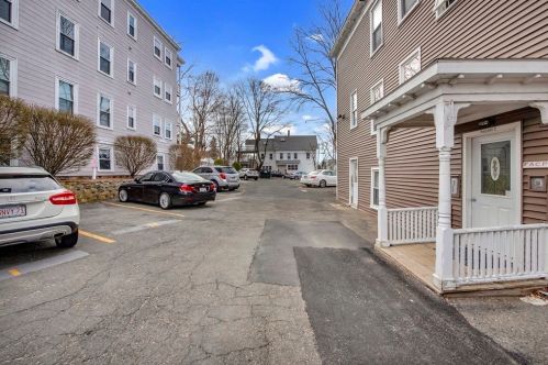 1 King St, Peabody, MA 01960-4290