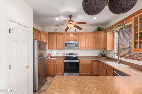 5213 16 Dr, Phoenix AZ 85015-1424 exterior