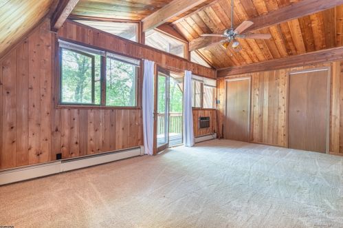 1 Gln Dr, Wantage NJ 07461-4801 exterior