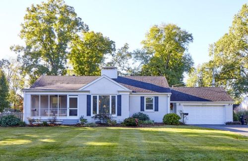 4513 Blenheim Rd, Louisville, KY 40207-3467