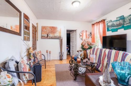 42 Lewis St, Worcester MA 01610-1702 exterior