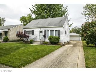 4502 152nd St, Cleveland, OH 44135-2722