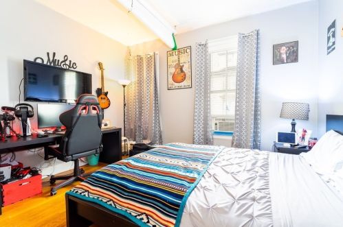 53 Cedar St, Taunton MA 02780-3131 exterior