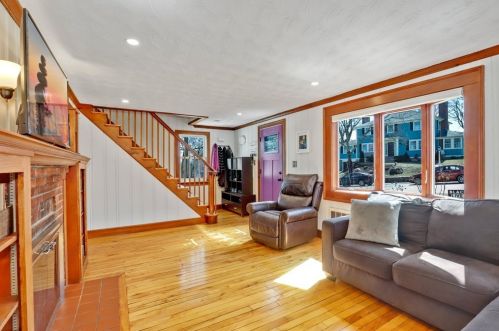 51 Rdg St, Arlington MA 02474-1706 exterior