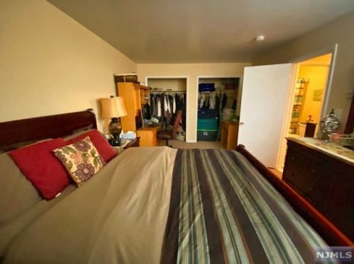 293-307 Main St, Belleville NJ  07109-3235 exterior