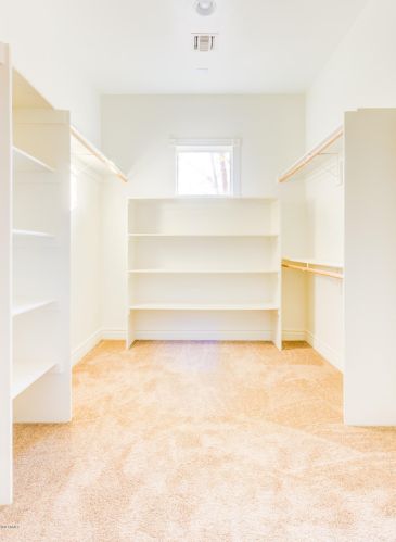 8116 3rd Ave, Phoenix AZ 85086-7203 exterior