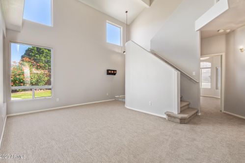 19806 15th Pl, Phoenix, AZ 85024-3649