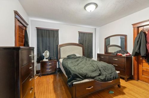 104 Lakewood St, Worcester MA  01603-2056 exterior