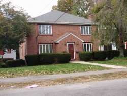 47 Chase St, Newton, MA 02459-2213