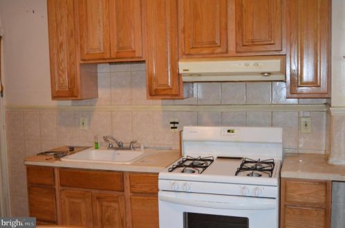 4458 20 St, Philadelphia PA 19138-2902 exterior