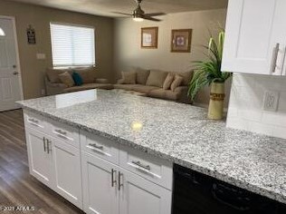 4749 Belleview St, Phoenix AZ 85008-5415 exterior