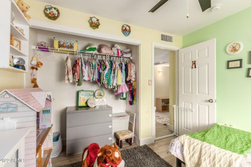 13214 40 Pl, Phoenix AZ 85050-7229 exterior