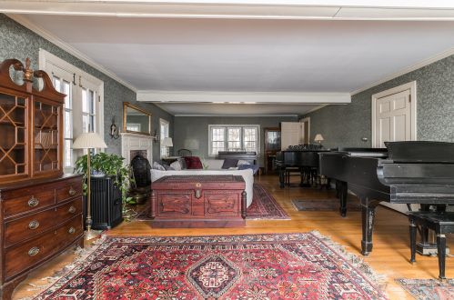 145 Salem Rd, Topsfield MA 01983-2515 exterior