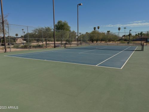 10438 45 Pl, Phoenix AZ 85050-8555 exterior