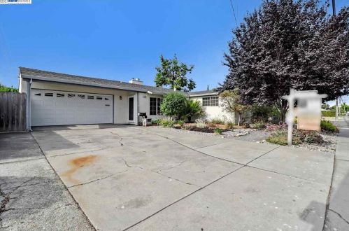 1392 Purdue St, San Leandro, CA 94579-1241