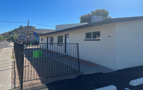9644 11 Ave, Phoenix AZ 85021-8021 exterior