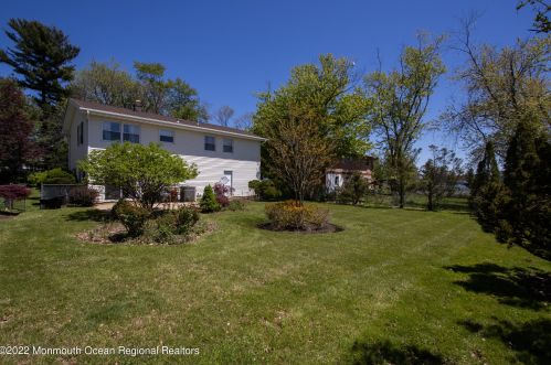 188 Riverview Ave, Little Silver NJ  07739-1544 exterior