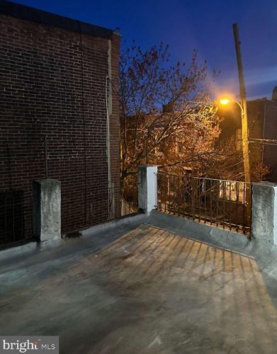 1913 20th St, Philadelphia PA 19145-2819 exterior