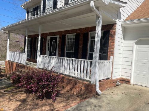 100 Valleydale Dr, Stockbridge GA  30281-3045 exterior