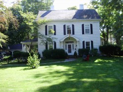 432 Waltham St, Newton, MA 02465-1934