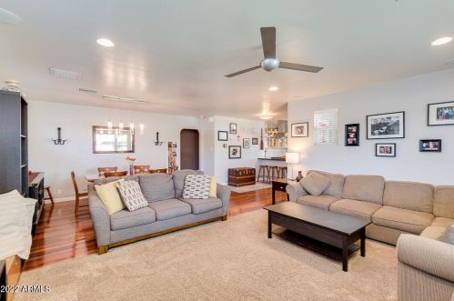 2145 Clarendon Ave, Phoenix AZ 85031-3142 exterior