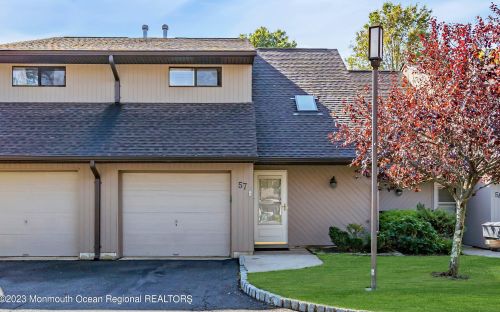 57 Deer Path Ct, Tinton Falls, NJ 07724-3175
