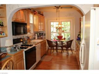 1105 Kenneth Dr, Cleveland OH  44107-1129 exterior