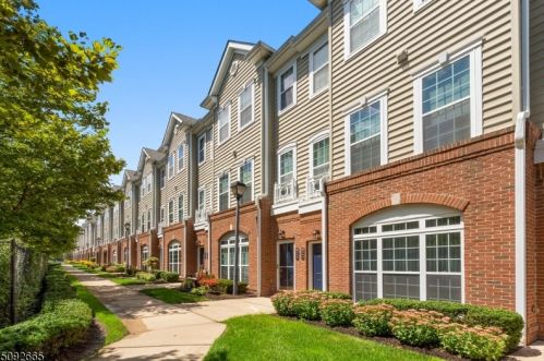 406 Deluca Rd, Belleville, NJ 07109-5349