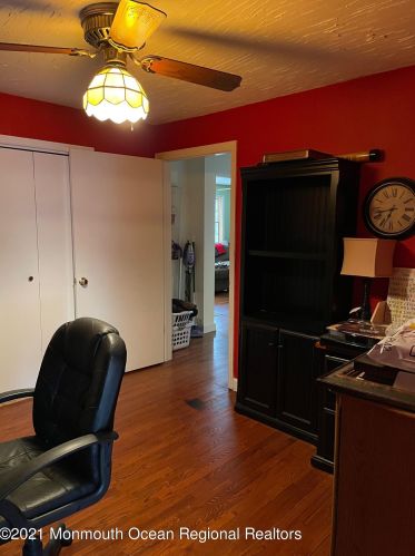 41 Salem Ln, Little Silver NJ 07739-1038 exterior