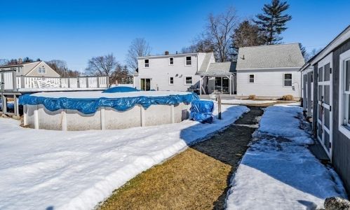 40 Frst Gln Dr, Montgomery MA 01085-4709 exterior