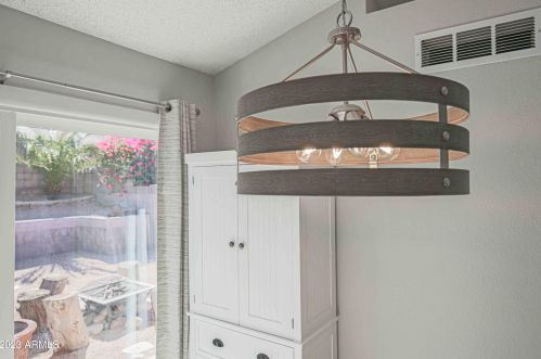 1719 Beverly Ln, Phoenix AZ  85022-2889 exterior