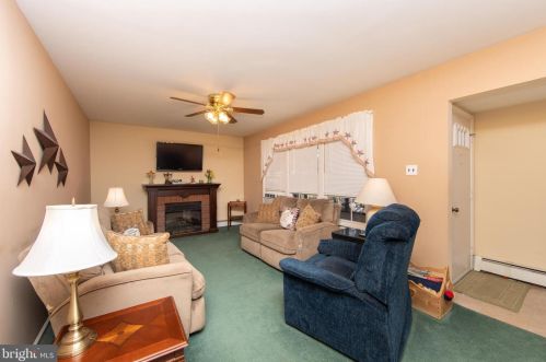 1722 3 St, West Deptford NJ 08063-1141 exterior