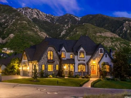 4 Crosshill Ln, Sandy, UT 84092-5539