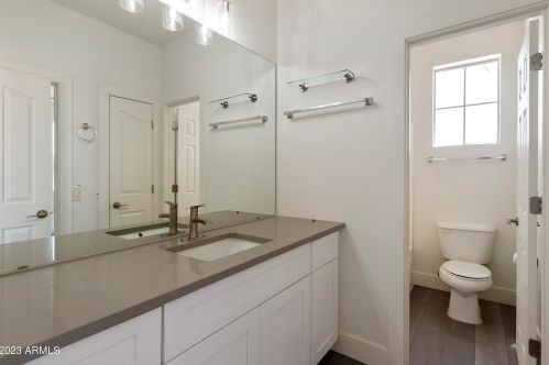 1919 94 Ave, Phoenix AZ 85037-4426 exterior