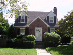 94 Falmouth Rd, Newton, MA 02465-1127